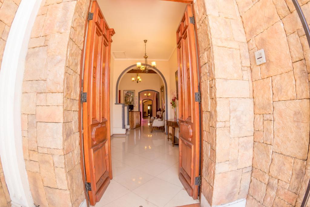 Victoria Hotel فالبارايسو المظهر الخارجي الصورة